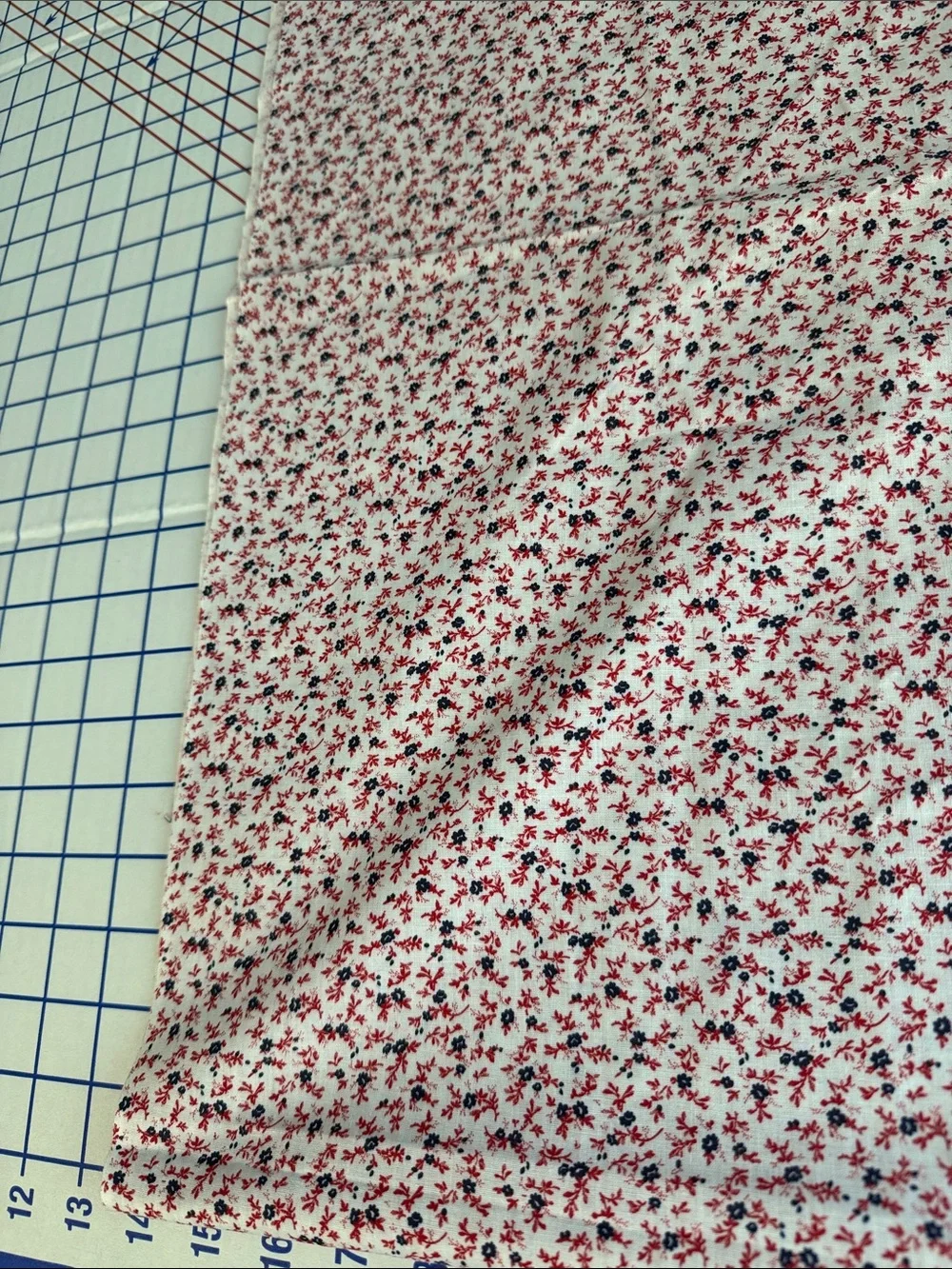 Vintage 1970s Calico Fabric 3 Yards Red Navy Floral Cream Cotton Blend 44”